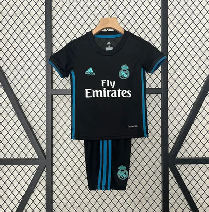 Real Madrid 17/18 away kit kids