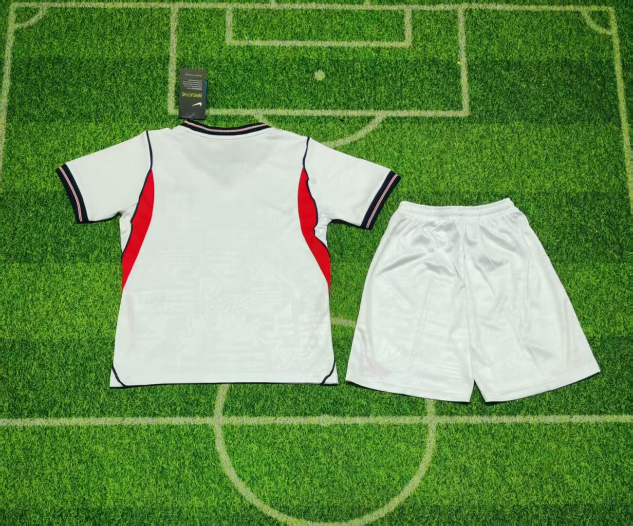 England 25/26 World Cup kids kit