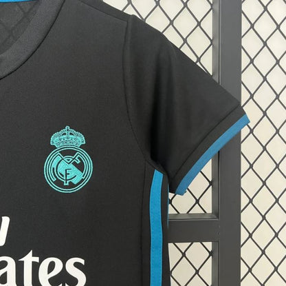 Real Madrid 17/18 away kit kids